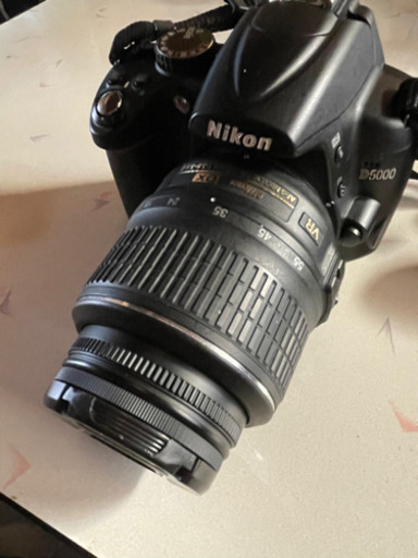 【購入者が決まり取引終了しました】Nikonデジタル一眼カメラD5000レンズキット
