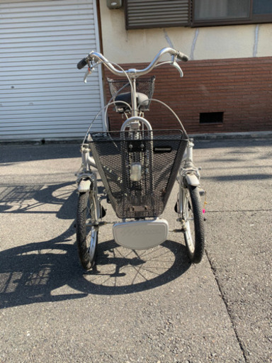 値下げしました】自転車 3輪 ショップ 前2輪タイプ 