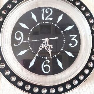 Ｂ品   黒の掛け時計 直径 約３２cm