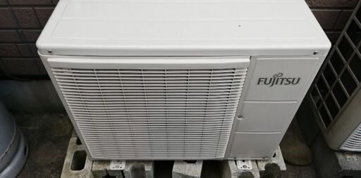 富士通   2.2kw 中古エアコン設置込み