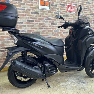 【超極上！低走行8,750kmキズ無し！新車と変わらぬ驚きの綺麗さ♪】 トリシティ155 ABS 絶好調美車 Rボックス付 【動画有】検) ADV NMAX PCX 超極上！低走行8,750kmキズ無し！新車と変わらぬ驚きの綺麗さ