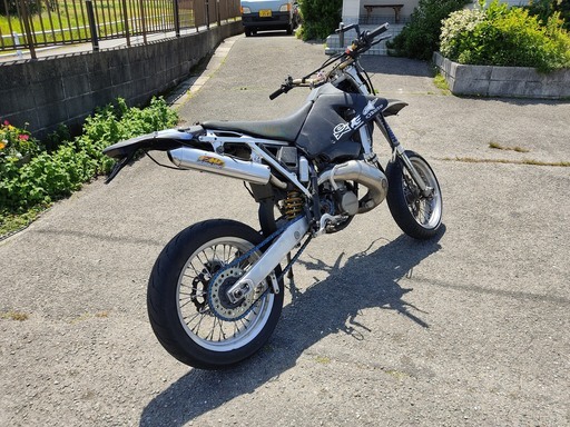 ハスクバーナー 250 2st エンジンOH済み　モタード　ブレンボ　２スト