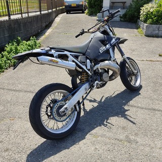 ハスクバーナー 250 2st エンジンOH済み　モタード　ブレンボ　２スト