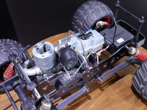 苫小牧バナナ】良品 京商 KYOSHO MAD FORCE KRUISER 2.0 マッド