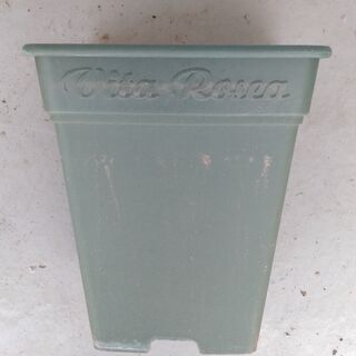 中古・植木鉢・角型　プラスチック　緑　モスグリーン