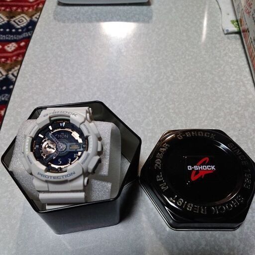 G-SHOCK ホワイト