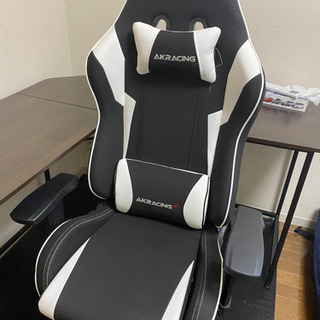 【ネット決済】ほぼ新品　組み立て済　akracing ゲーミング...