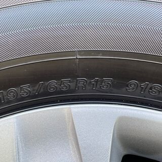 新車外し トヨタ ノア ヴォクシー 純正 タイヤホイール 21年