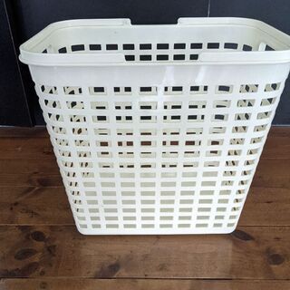 洗濯カゴ　ゴミ箱