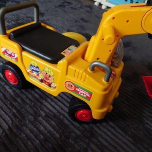 アンパンマン ショベルカー 乗用玩具 室内乗り物 ミノン 千代田のおもちゃ 乗用玩具 の中古あげます 譲ります ジモティーで不用品の処分