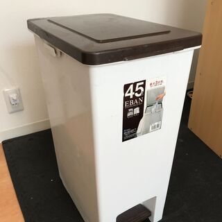 【無料】ゴミ箱（45L）をお譲りします。