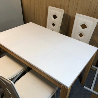 福岡市内送料無料⭐️4人掛けダイニングテーブル