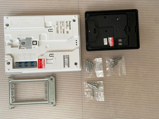 Panasonicテレビドアホン　3.5インチカラーワイド画面