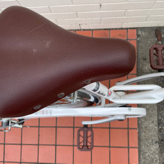 GM504【近隣配達可能】6段変速ギヤ オートライト 白 ホワイト