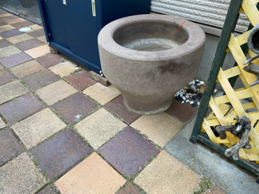 鑑賞用　石臼