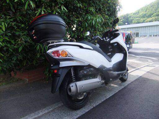 ホンダ　フォルツァZ　MF10　後期型(ABS付)　実働中古美車　人気のパールホワイト！　ETC＆リアBOX付き　オイル交換後渡し　返納書類あり ホンダ フォルツァ Z スペシャルエディション<スタイルS> 2008年式