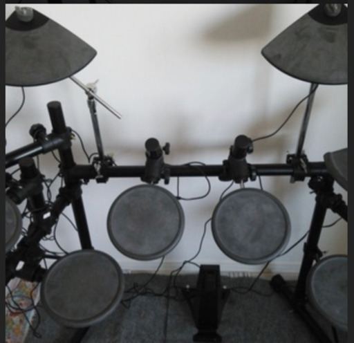 家の中でも！コンパクトなドラムセットをほしいかた (^-^) お取置き希望はお気軽にご連絡ください。 家の中でも！コンパクトなドラムセットをほしいかた (^-^) お取置き