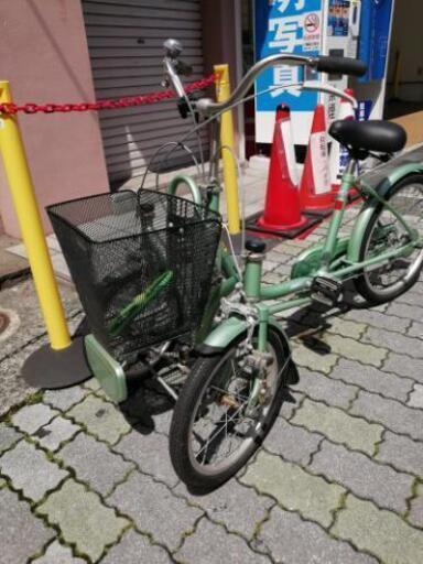 新古品ブリヂストン　前2輪　三輪車