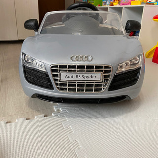 【ネット決済・配送可】Audi R8 spyder 電動 おもちゃ
