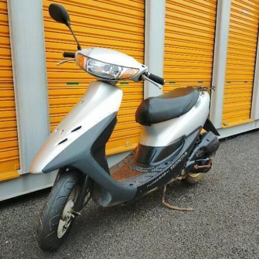 521.高馬力2スト　ライブディオ　バッテリーシートタイヤ新品　千葉県柏市　即日配送、自走引き取りも可能