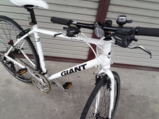 業界きっての高パフォーマンスなクロスバイク！！「GIANT/ジャイアント 