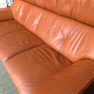 カリモク　ソファー　三人掛け