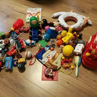 幼児用おもちゃ　たくさん