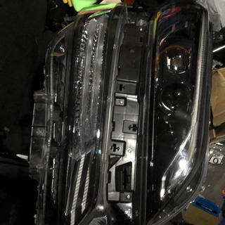 ヴェルファイア30ヘッドライト左右セット