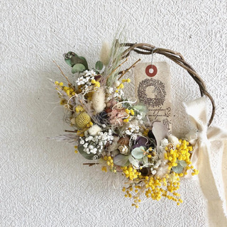 受注制作3月にしか作れないミモザのナチュラルリース♡