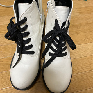 【ネット決済】白 ブーツ