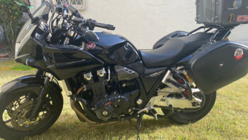 Cb1300sb 28年式白バイではなく黒バイ仕様純正パニアケースプロスマンエンジンガードパニアガード タカユキ 前橋大島のホンダの中古あげます 譲ります ジモティーで不用品の処分