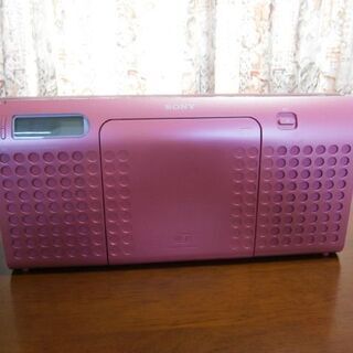 【売り切れ販売終了】おしゃれなピンク色のCDラジオ！（中古・普通品）