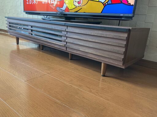 美品　テレビ台（幅1499mm×奥行417mm×高さ328mm）