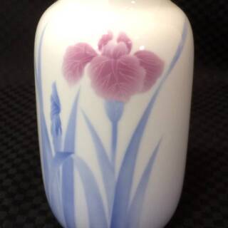 【値下げ】●深川製磁 官窯染付 菖蒲 花瓶 高さ約18㎝ 花器 花生
