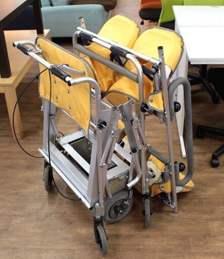 (Y)北大前! 札幌 引取 五十畑工業/スワニー 中型4シートお散歩カー B032173 イエロー シート取外,折畳可/安心ブレーキ,ベルト有 幼児 ベビーカー 現状 