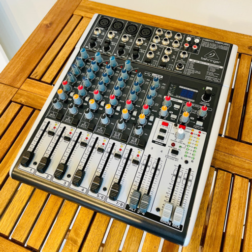 【美品】BEHRINGER ベリンガー XENYX Q1204USB アナログ オーディオミキサー