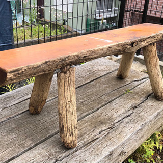 無垢の木のベンチ