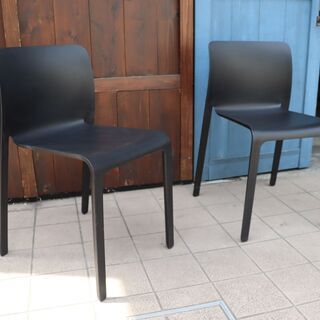 イタリアMAGIS(マジス)社のCHAIR FIRST(チェア ファースト) 2脚セット