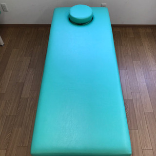 Takada マッサージベッド4台