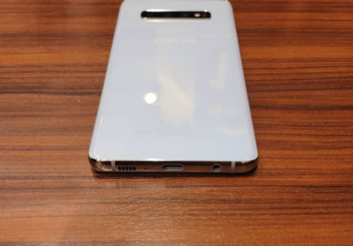 Galaxy S10+ SIMフリー 海外版 超美品! ケース付き Galaxy S10+ SIMフリー 海外版 超美品! ケース付き
