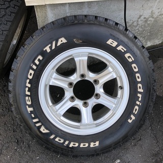 ハイエースで使用してました。グッドリッチAT