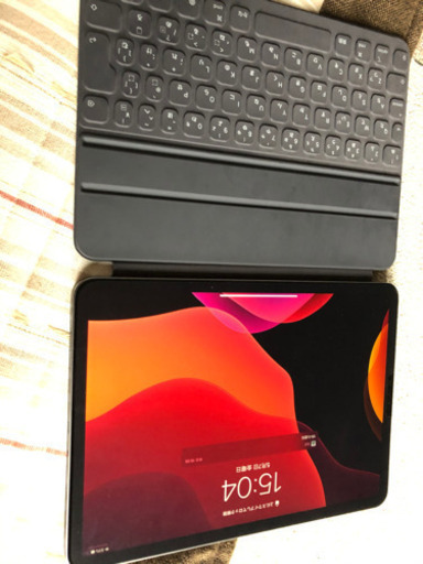 iPad Pro 8万円で譲ります。
