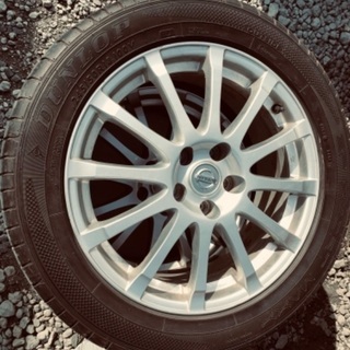 日産純正アルミホイール　シーマで使用