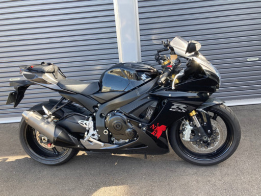 GSX-R750 逆車　女性ワンオーナー 2013年製　ローダウン済み