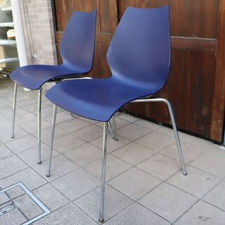 Cassina(カッシーナ)取り扱いのメーカーKartell(カルテル)の 