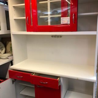 ☆中古激安！　家具　キッチンボード　ホワイトとレッド塗装仕上げ　　幅120㎝×奥行45.5㎝×高192cm  （レンジ台までの高さ82㎝）【KBE009】10,800！！