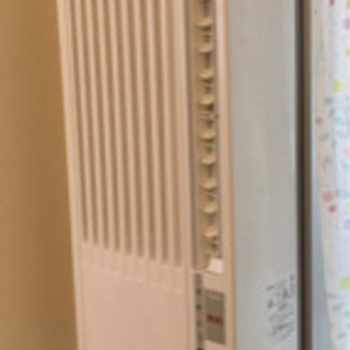 ハイアール窓付け用エアコン JA-16Tオプション延長枠JA-E 16D付き　19年製  都筑ふれあいの丘駅まで来られる方限定