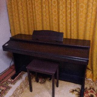電子ピアノ　CDP-7000