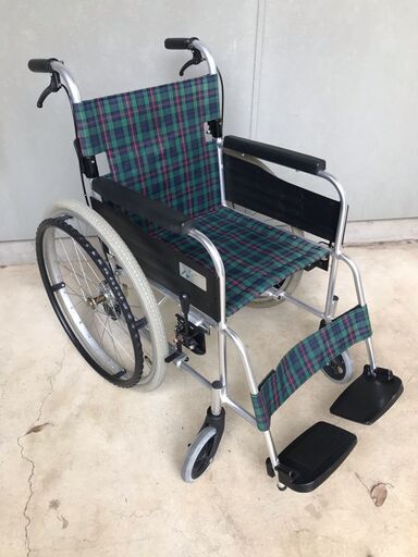 【美品】車椅子 折りたたみ 介護 NICK RISE
