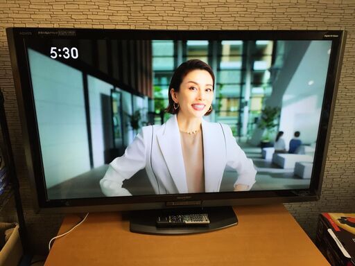 SHARP AQUOS 52インチ 液晶カラーテレビ （LC-52SE1）